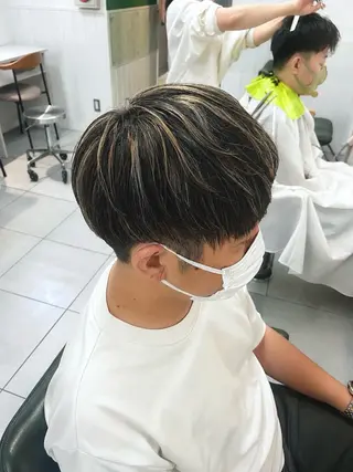 カラー メンズ 矢部 海斗のヘアスタイル