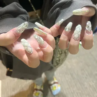 ロング 2DY NAIL SALONのネイルデザイン