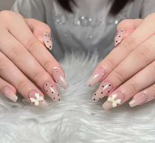 ネイル Anmi Nail 新宿のネイルデザイン