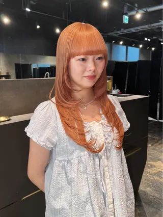 カラー ブロンド/ハイトーン カラー🎀🪽みさきのヘアスタイル
