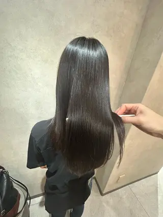 ロング 伊藤 しおんのヘアスタイル