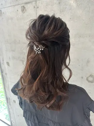 セミロング ヘアアレンジ はやしほのか| マンツーマン美容師のヘアスタイル
