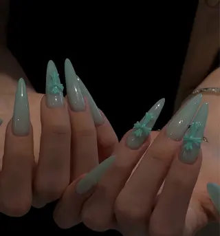 ネイル Rina Mika Nailsのネイルデザイン