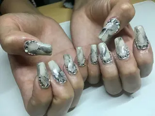 ネイル nail room aru.のネイルデザイン