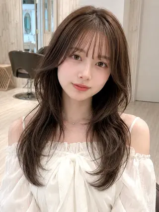 セミロング 大人可愛い韓国 レイヤー大田のヘアスタイル