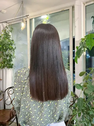 ロング 谷澤 朋佳のヘアスタイル