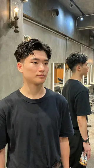 パーマ メンズ 本田 央介のヘアスタイル