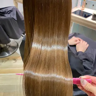 ロング 髪質改善 縮毛の達人 矢井由真のヘアスタイル