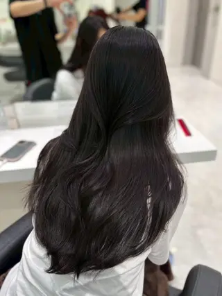 カラー 夏の韓国風透明感 🇰🇷THREEのヘアスタイル