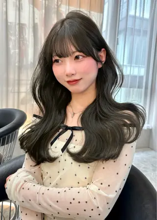 ロング カラー よしだ はるのヘアスタイル