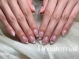ミディアム キタニ アズキのネイルデザイン