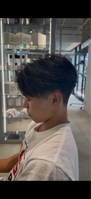 メンズ メンズ特化曲がる縮毛 飛義のヘアスタイル
