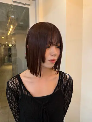 ミディアム カラー 切りっぱなしボブ/ ストレート須藤優真のヘアスタイル