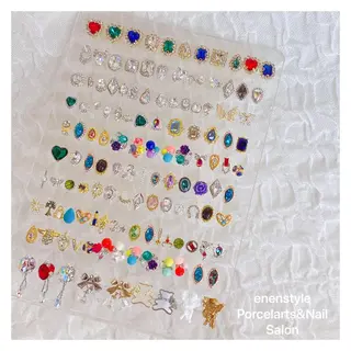 ミディアム ネイル 🐾enen style 🐾のネイルデザイン