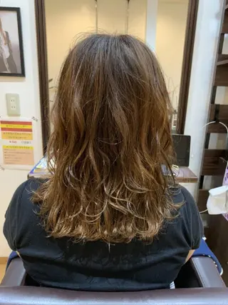 セミロング カラー サトウ シューイチのヘアスタイル
