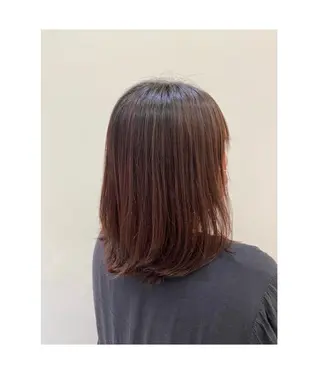 カラー 新嵩 真理のヘアスタイル