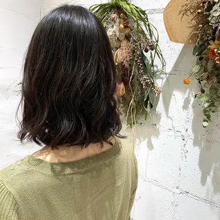 ミディアム ayano ．のヘアスタイル