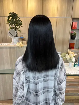セミロング カラー 岩崎 太陽のヘアスタイル