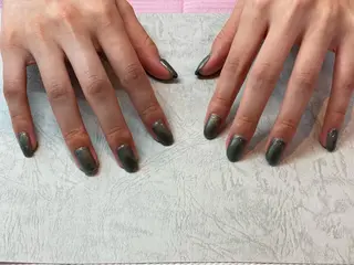 ネイル 長谷川 奈緒美のネイルデザイン