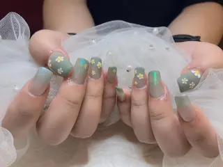 ネイル Tinaネイル 難波のネイルデザイン