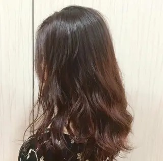 カラー 艶髪/ moeのヘアスタイル