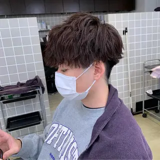 ショート カラー パーマ メンズ メンズパーマ特化 TAIGAのヘアスタイル