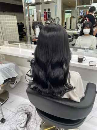 ミディアム カラー パーマ ヘアアレンジ メンズ キッズ ネイル マツエク・マツパ アイブロウ 🦋縮毛/韓国レイヤ ー/透明感カラー🦋のヘアスタイル