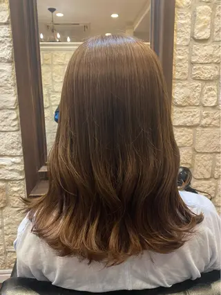 セミロング カラー ブリーチカラー⸜♡⸝ クルミ🐍のヘアスタイル