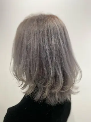 ミディアム サトウ .のヘアスタイル