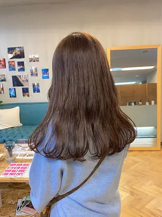 セミロング カラー パーマ ヘアアレンジ ハル🌸柔色/ ブリーチなし/艶髪のヘアスタイル