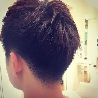 ショート メンズ 桐谷 一史のヘアスタイル