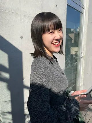 ミディアム カラー 佐伯 和佳のヘアスタイル