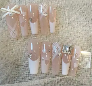 ネイル D-BEAUTY Nailsalonのネイルデザイン