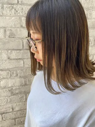 ミディアム カラー Oopsレイヤー 加藤澄都のヘアスタイル
