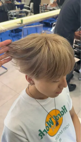 ショート カラー メンズ メンズブリーチ カラーhirokoのヘアスタイル