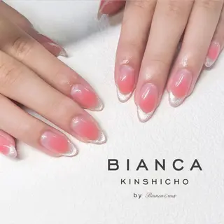 ネイル One’Ness Nana🤍のネイルデザイン
