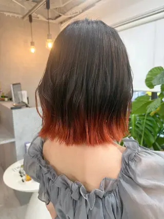 ミディアム カラー 小山 明菜のヘアスタイル