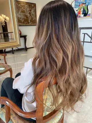 ロング カラー 田中 沙織のヘアスタイル