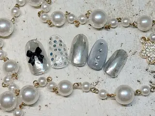 ネイル パッチリオメメ Lianaのネイルデザイン