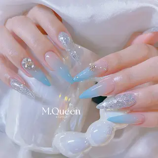 ネイル MQueen ネイルサロンのネイルデザイン