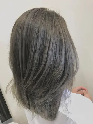 ミディアム Style Tのヘアスタイル