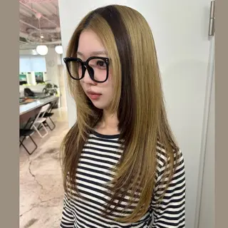 カラー 🫧🛼ハイトーン 🧬🫧フウワのヘアスタイル
