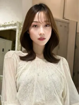 ミディアム 似合わせレイヤー モテカラー🤍三科のヘアスタイル