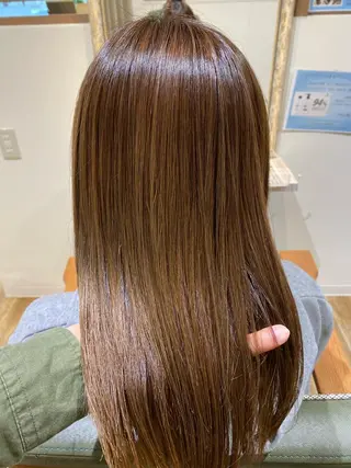 セミロング 必ず笑顔で帰っていた だきます！安田祐貴のヘアスタイル