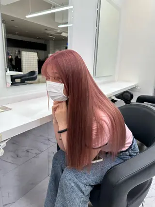 ミディアム カラー 抜け感レイヤー︴ ニュアンスカラーのヘアスタイル