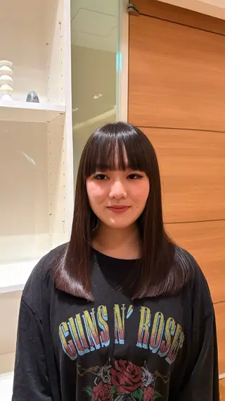 ミディアム 山谷 千夏のヘアスタイル
