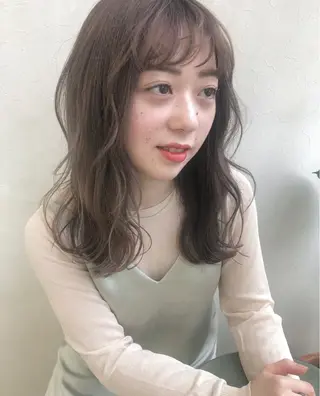 セミロング カラー nakahara madokaのヘアスタイル