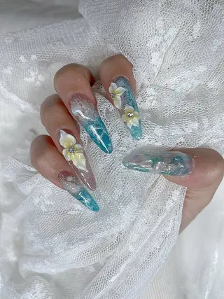 ネイル 日向 あゆみのネイルデザイン
