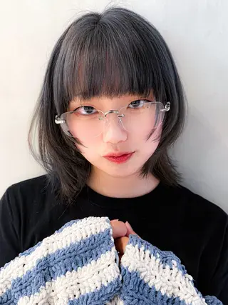 ミディアム カラー 派手髪デザイン なかむらるか🐬💞のヘアスタイル