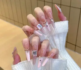 ネイル D-BEAUTY Nailsalonのネイルデザイン